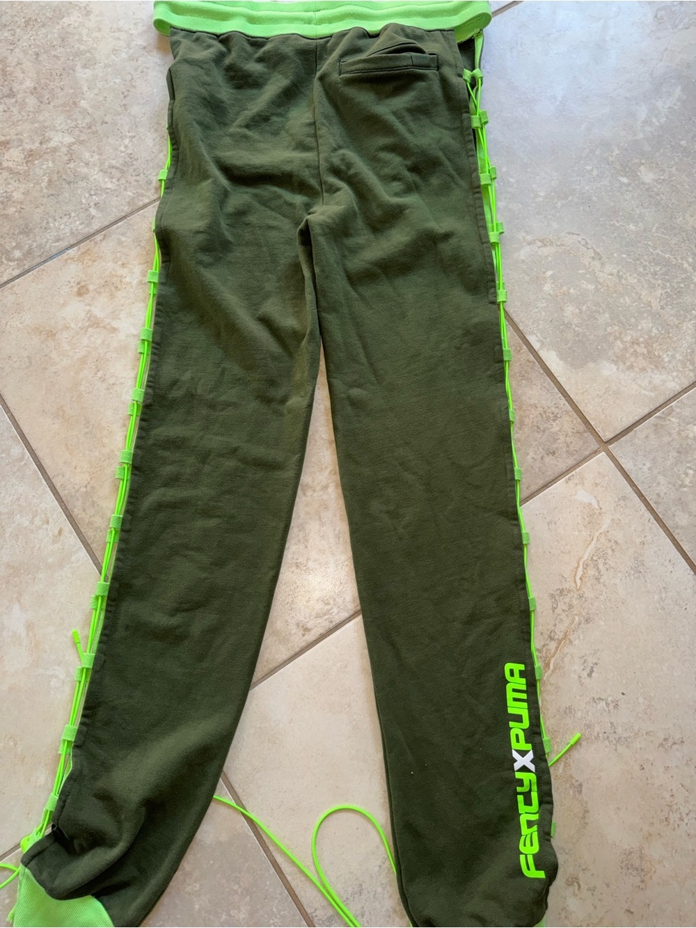 Fenty x Puma Rihanna Lace-Up Joggers Olive Neon S - Picture 8 of 12